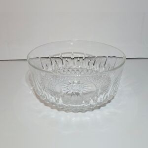 Arcoroc France Starburst Diamond Glass Bowl 7.75" Vintage Clear Pressed Glass